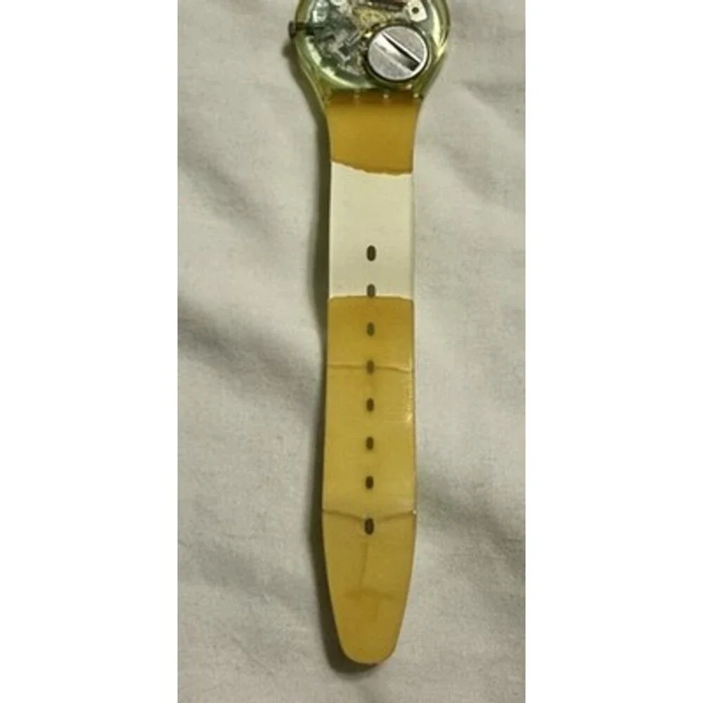 Vintage 1999 Swatch Gent CLONE GG178 - Needs new battery & Strap Is Cracked